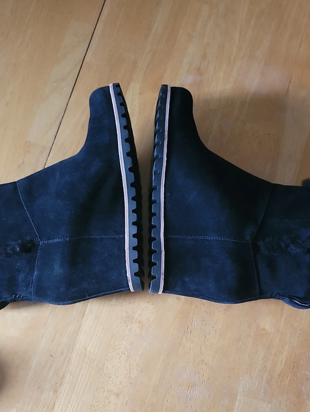 UGG Seyline Mini Wedge